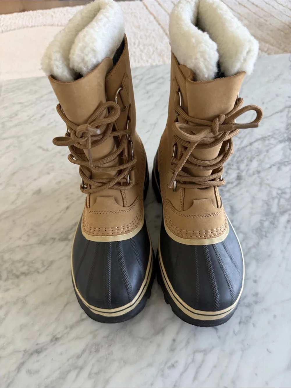 ✨Worn Once! ✨ Women’s Sorel Caribou Waterproof winter boots! 🛑Runs big!!
